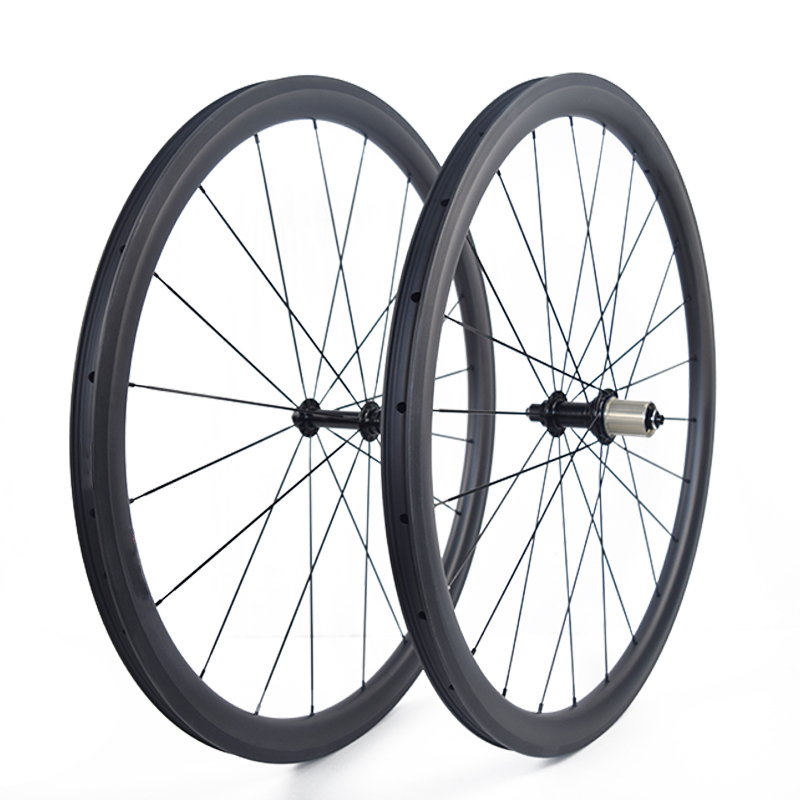 700C Carbon Fiber Road Bike Wheelset, Lightweight R13 Hub, Aero Spokes, Shimano 11/12 Speed