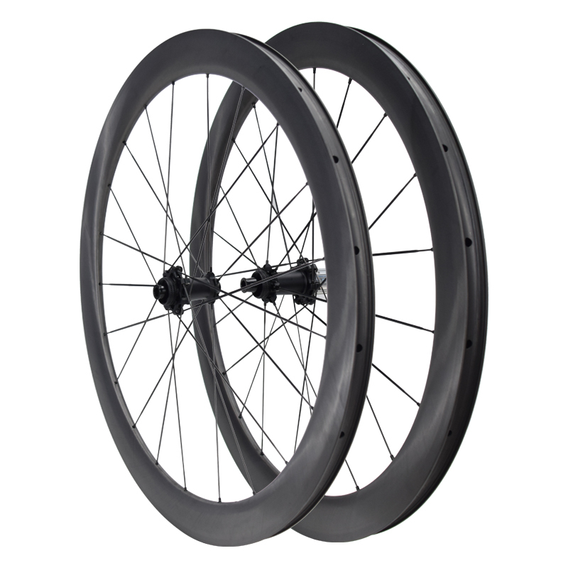 700C Carbon Road Bike Wheelset | Lightweight Carbon Spoke Wheels with Center Lock Hubs CS15