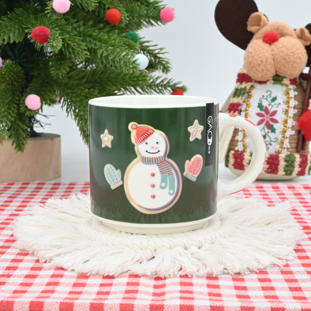 High Quality Stackable Cups with Many Colors and Patterns for Happy Christmas
