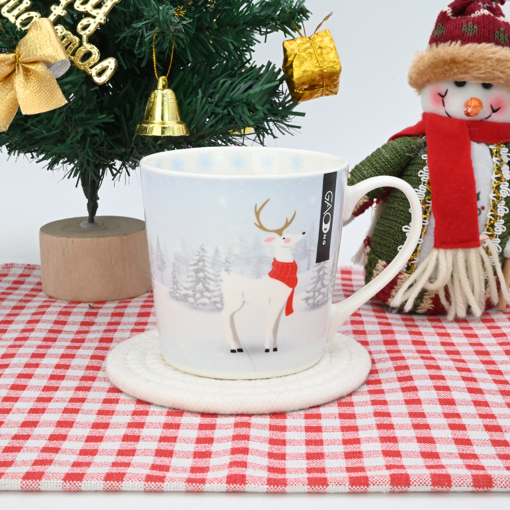 Christmas Ceramic Mug with Bear and Deer Pattern,Suitable for Milk in the Morning