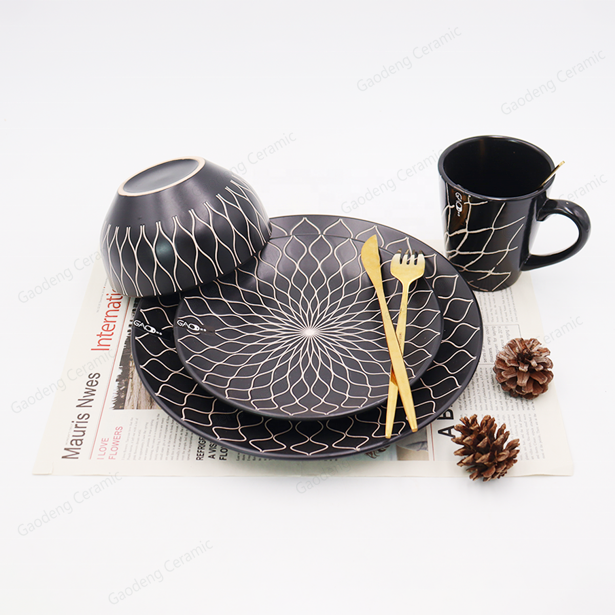 Black Golden Beautiful Design Ceramic Color Glazed Dinnerware Set Customized Flower Pattern for Hotel Restaurant