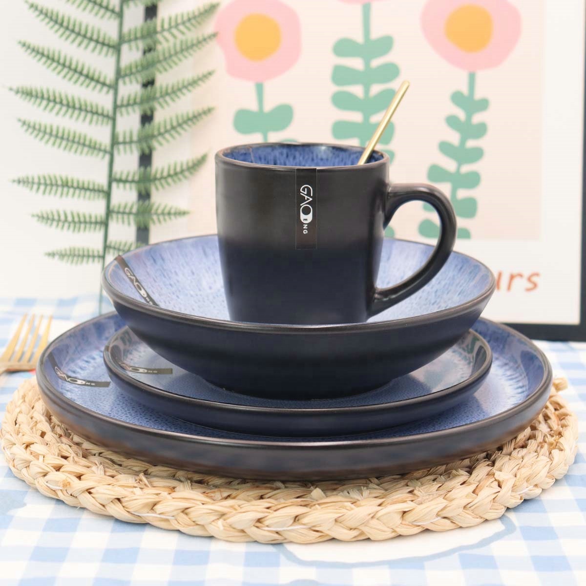 Wholesale High Quality Blue Reactive Glaze Ceramic Dinnerware Set Custom Tableware 16pcs
