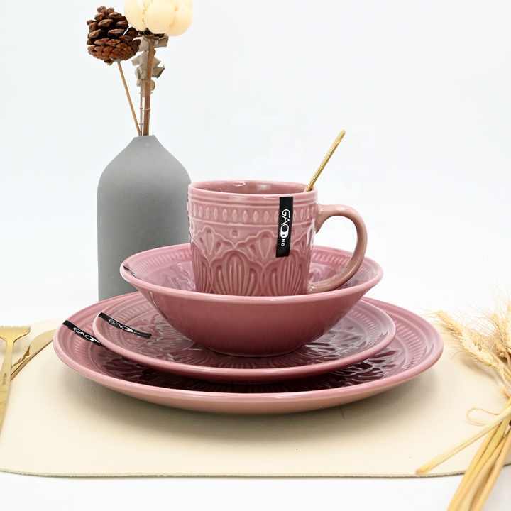 High Quality Custom Dinnerware Set Embossed pink Reactive Tableware Set