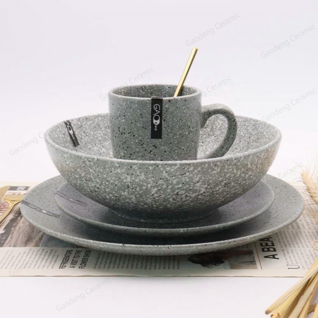 Grey Color Reactive Glaze Dinnerware Set 16pcs Nodic Style Customized logo Tableware Set Ceramic Bowl Mug Plate