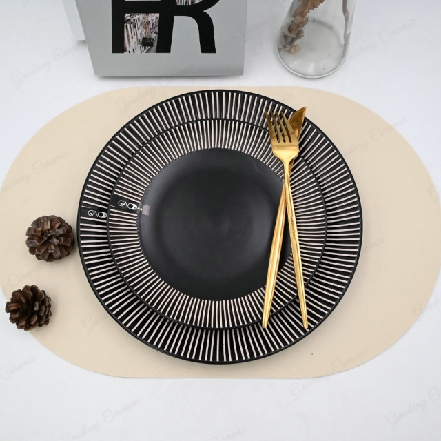 Nordic popular black tableware set with silk screen printing 4pcs ceramic kitchenware porcelain dinnerware sets