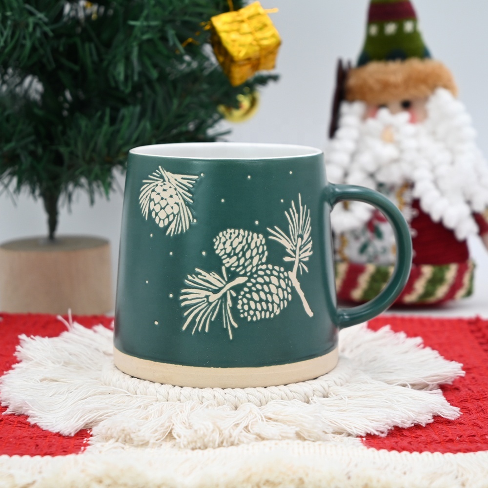 New Arrivals of Christmas Mug Custom Red White Green Christmas Cups with Wax Resist Printing