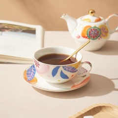 Wholesale Nordic Luxury Teapot and Cup  Custom Design Ceramic White Porcelain Tea Pot Cup Set Add You Logo