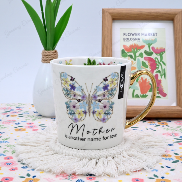 Gaodeng Hot-selling Mother's Day Ceramic Gift Mug Set With Towel Custom High-end Gift Tea Mug