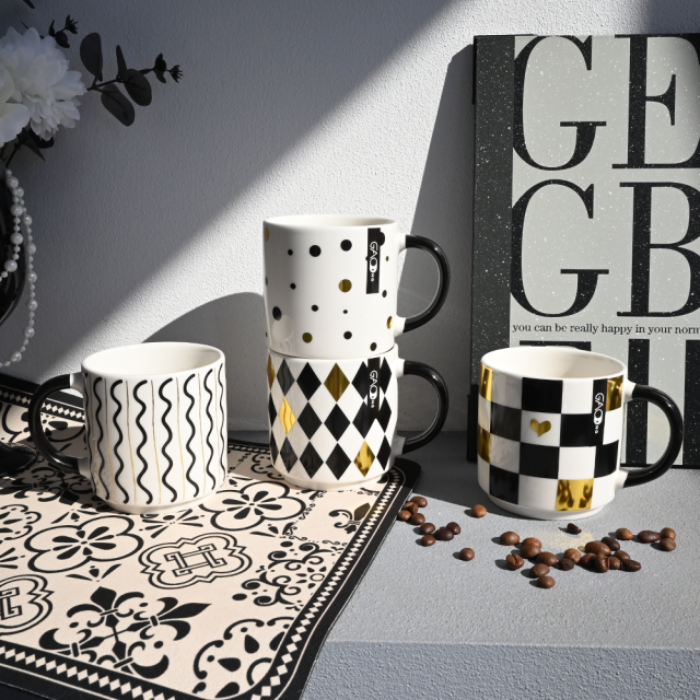 Wholesale Modern Black White Gold Ceramic Mug Set Geometric Diamond Wave Polka Dot Checkerboard Porcelain Coffee Mugs Custom Logo Home Drinkware Gift