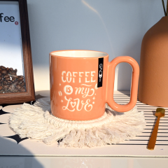 GaoDeng Creative Big Loop Handle Ceramic Coffee Mug Vintage Coffee Letter Print Two-tone Interior Tea Cup Ins Style Home Office Water Cup Gift Mug