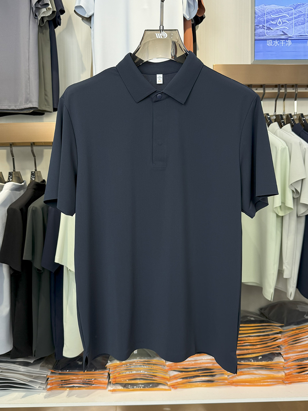 ML8906 175g weight  81.8% nylon, 18.2% spandex  Polo shirt