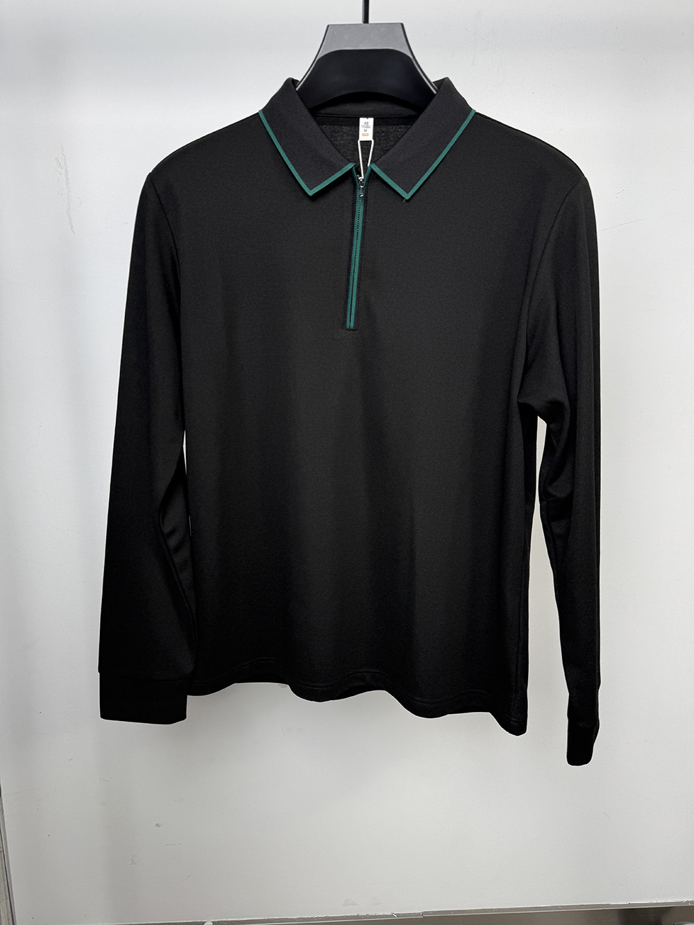 MX52093 260g weight 60.9%polyester  17.8% cotton  17.5% viscose 2.2%sheep wool  1.6% mulberry silkl  Polo shirt