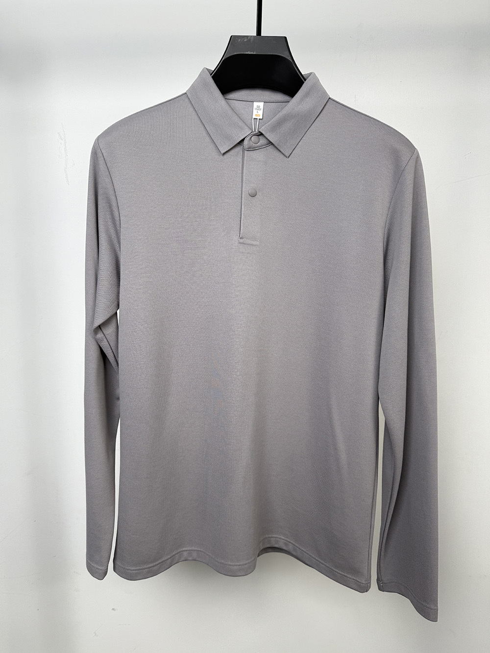 MX52186 60.9%polyester 17.8% cotton 17.5%viscose 2.2%sheep wool  1.6% mulberry silkl  Polo shirt
