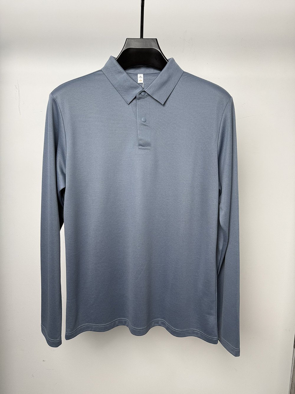 MX52186 60.9%polyester 17.8% cotton 17.5%viscose 2.2%sheep wool  1.6% mulberry silkl  Polo shirt