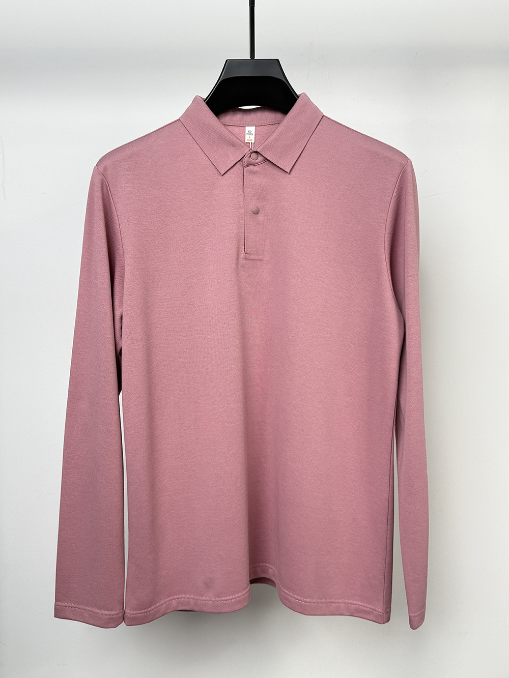 MX52186 60.9%polyester 17.8% cotton 17.5%viscose 2.2%sheep wool  1.6% mulberry silkl  Polo shirt