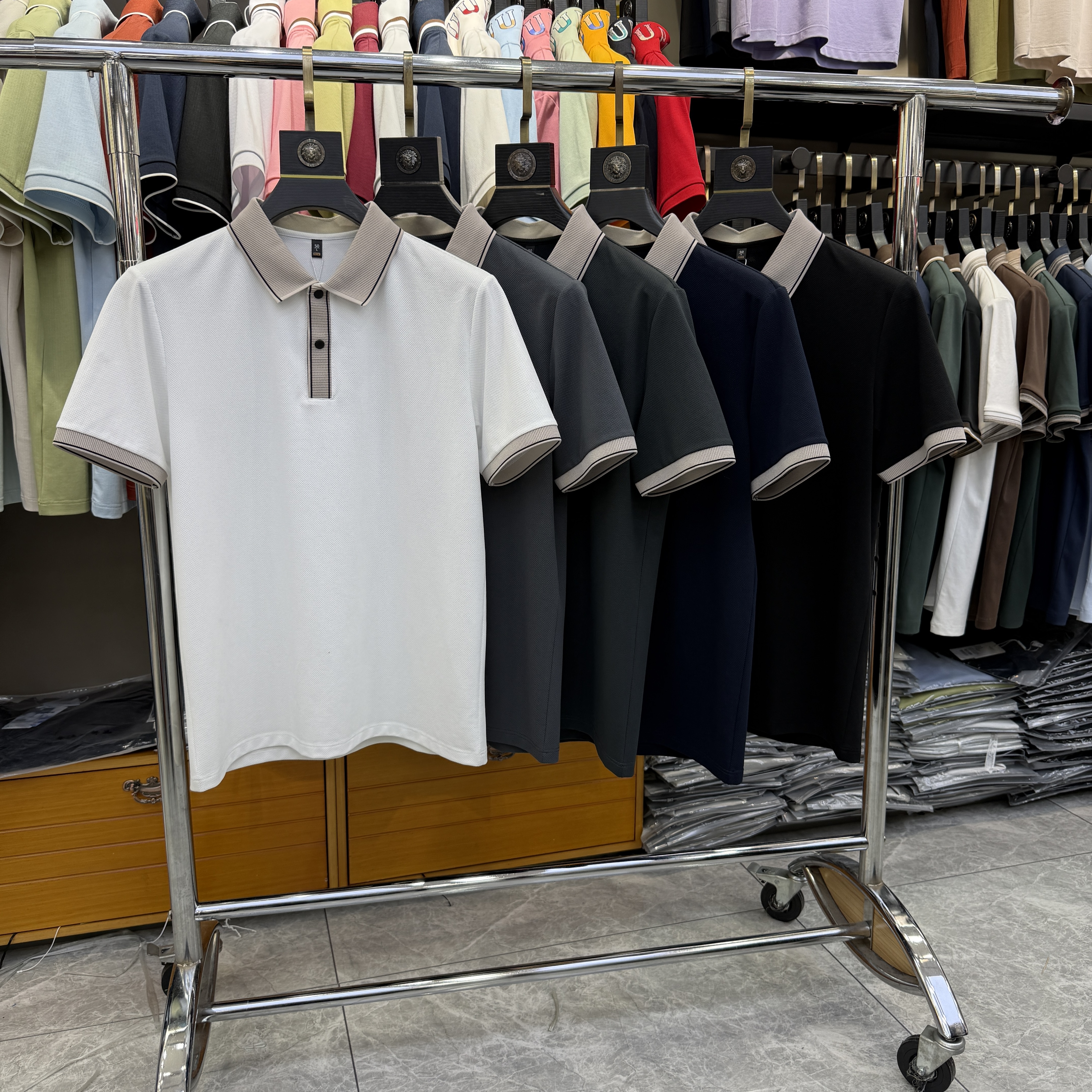 JM6902 54.4% Polyester 39.4% Cotton 6.2% Spandex Short-sleeve polo shirt