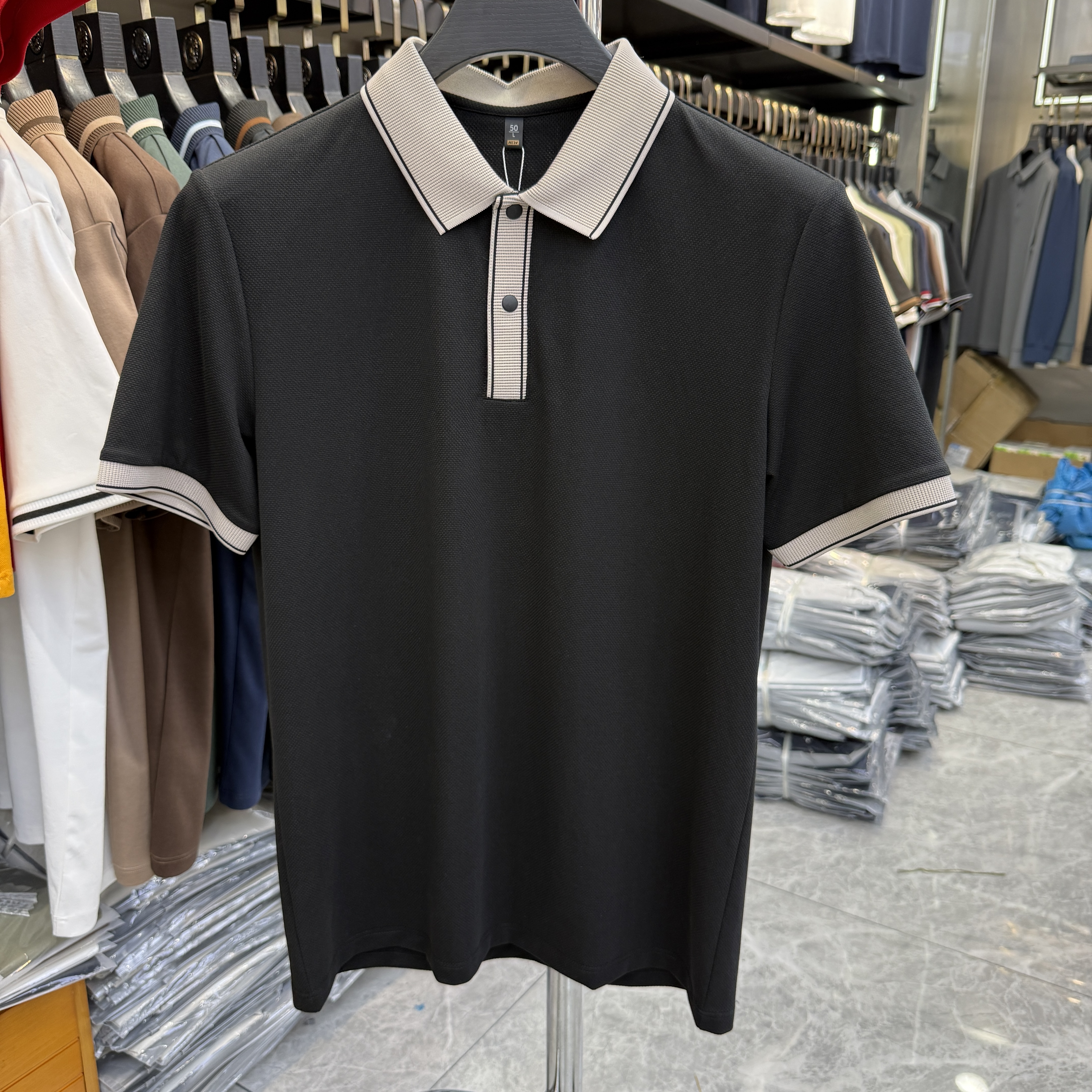 JM6902 54.4% Polyester 39.4% Cotton 6.2% Spandex Short-sleeve polo shirt