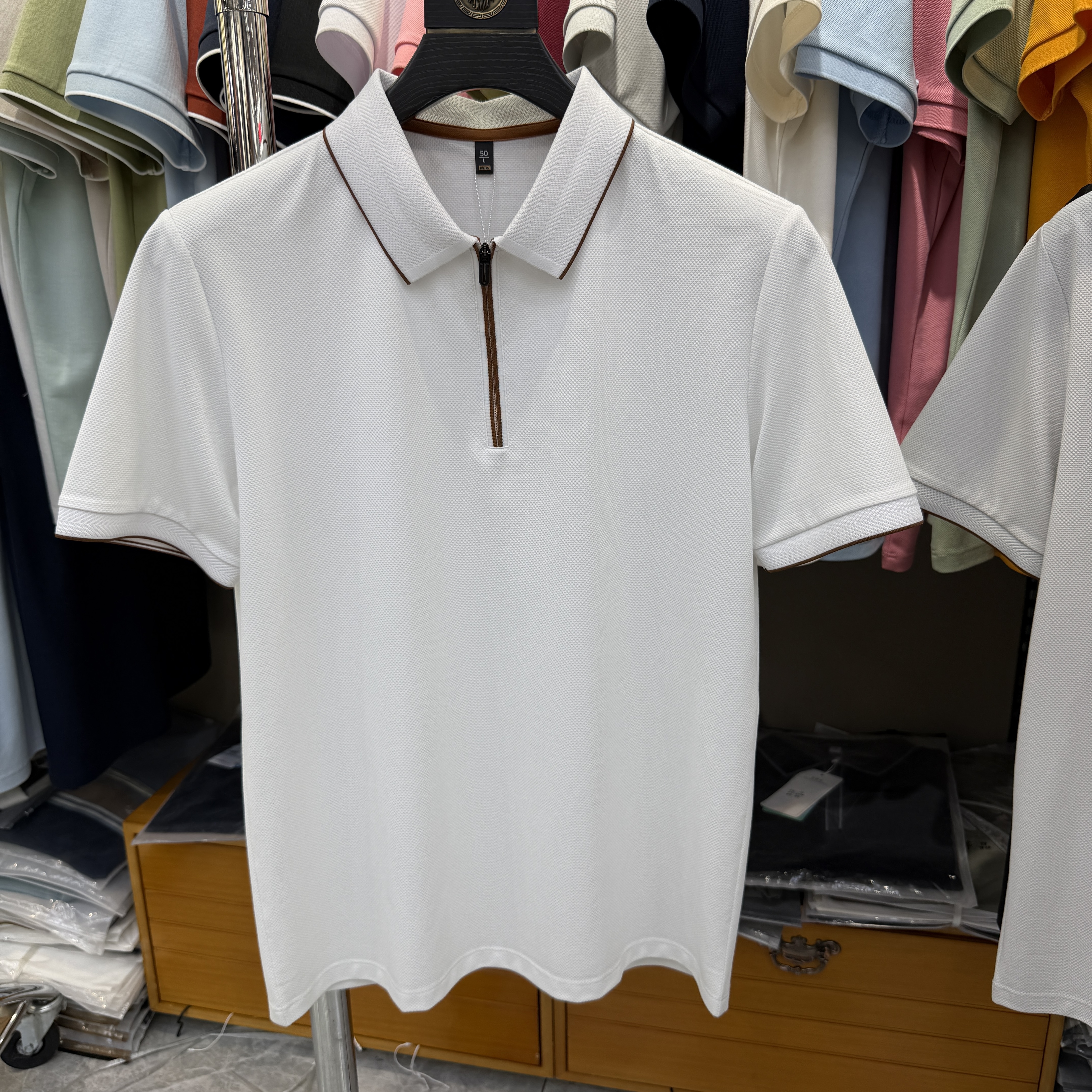 JM6903 54.4% Polyester 39.4% Cotton 6.2% Spandex Short-sleeve polo shirt