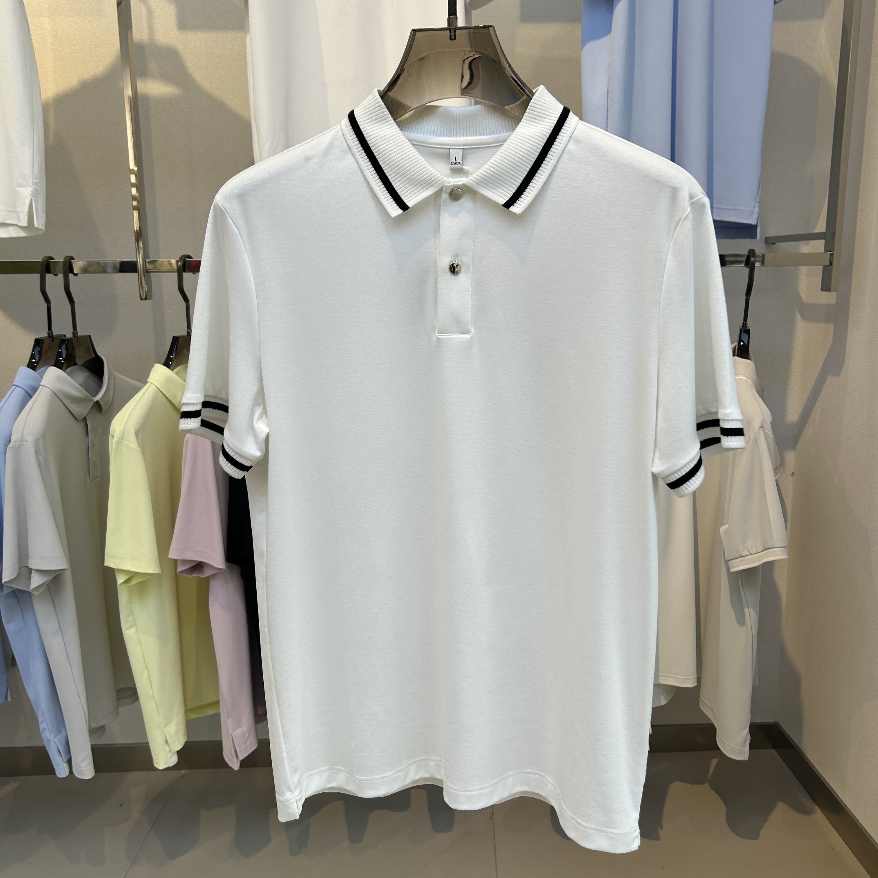 BSW6618 75.9% Cotton  24.1% Polyester T-shirt