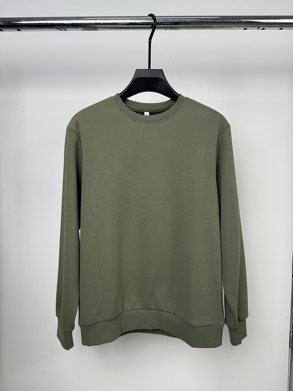 MX52120 60.7% Cotton 37.2% Polyester 2.1% Mulberry Silk Long-Sleeve T-Shirt