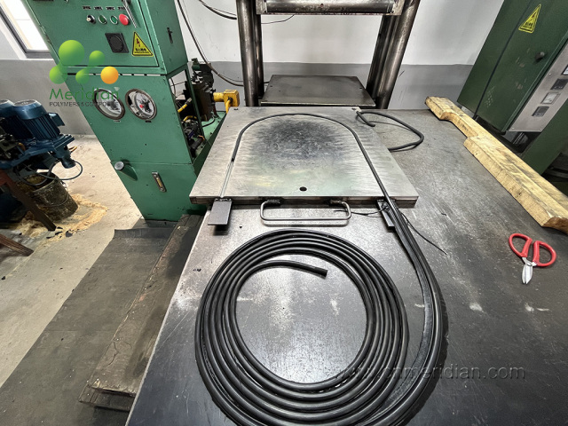 Extra-Large O Ring Segmented  Step-Vulcanization