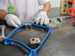 Hot-vulcanized corner-sealed frame