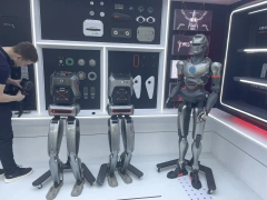 Engineai Bipedal Humanoid Robot Natural Gait First Front Flip Smart Robot Stand and Walk Support Second Development
