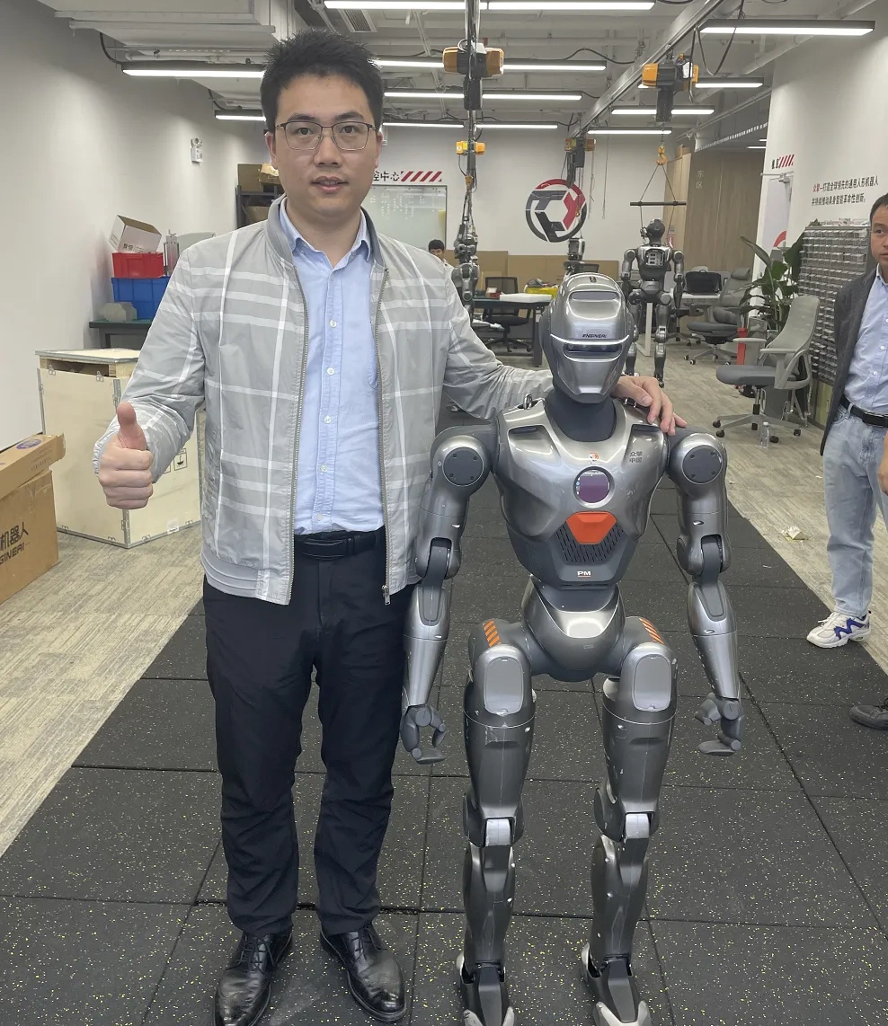 Engineai Bipedal Humanoid Robot Natural Gait First Front Flip Smart Robot Stand and Walk Support Second Development