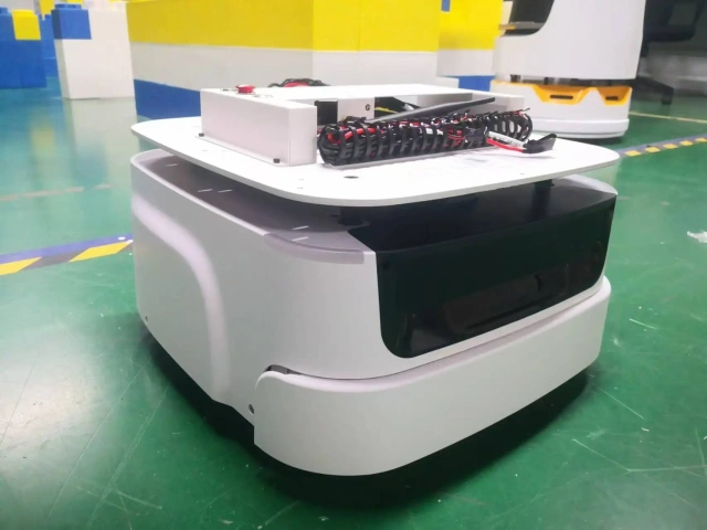 Intelligent Robot Platform Chassis Load 50KG Auto recharging Support Second Development SDK With Lidar VSLAM