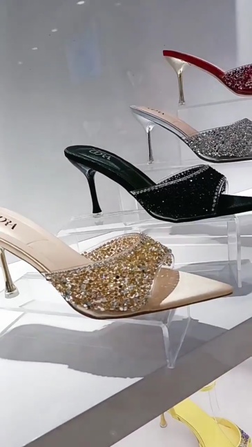Cross-border 2025 summer new style outerwear women's sandals. European export best-selling high-quality stiletto style platform sandals.