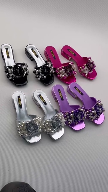 Cross-border 2025 Summer New Style Stylish Women's Flip Flops for Casual Gatherings Sexy Beaded High-Top Flip Flops with European Style