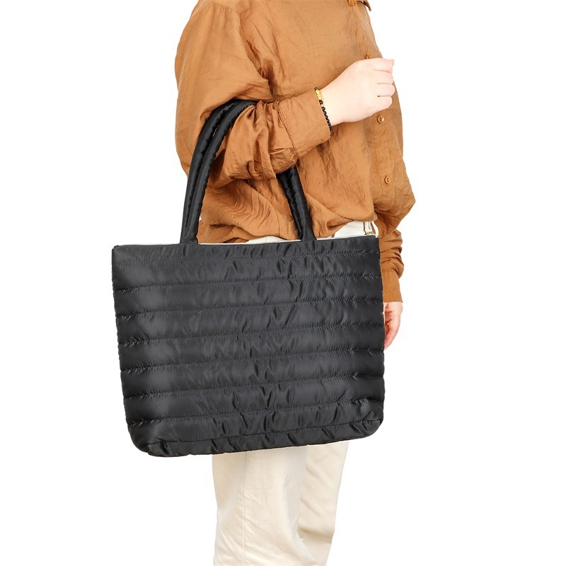 Cross-border new style tote bag, European and American large capacity hand-held down jacket bag, space foam interlining ladies handbag