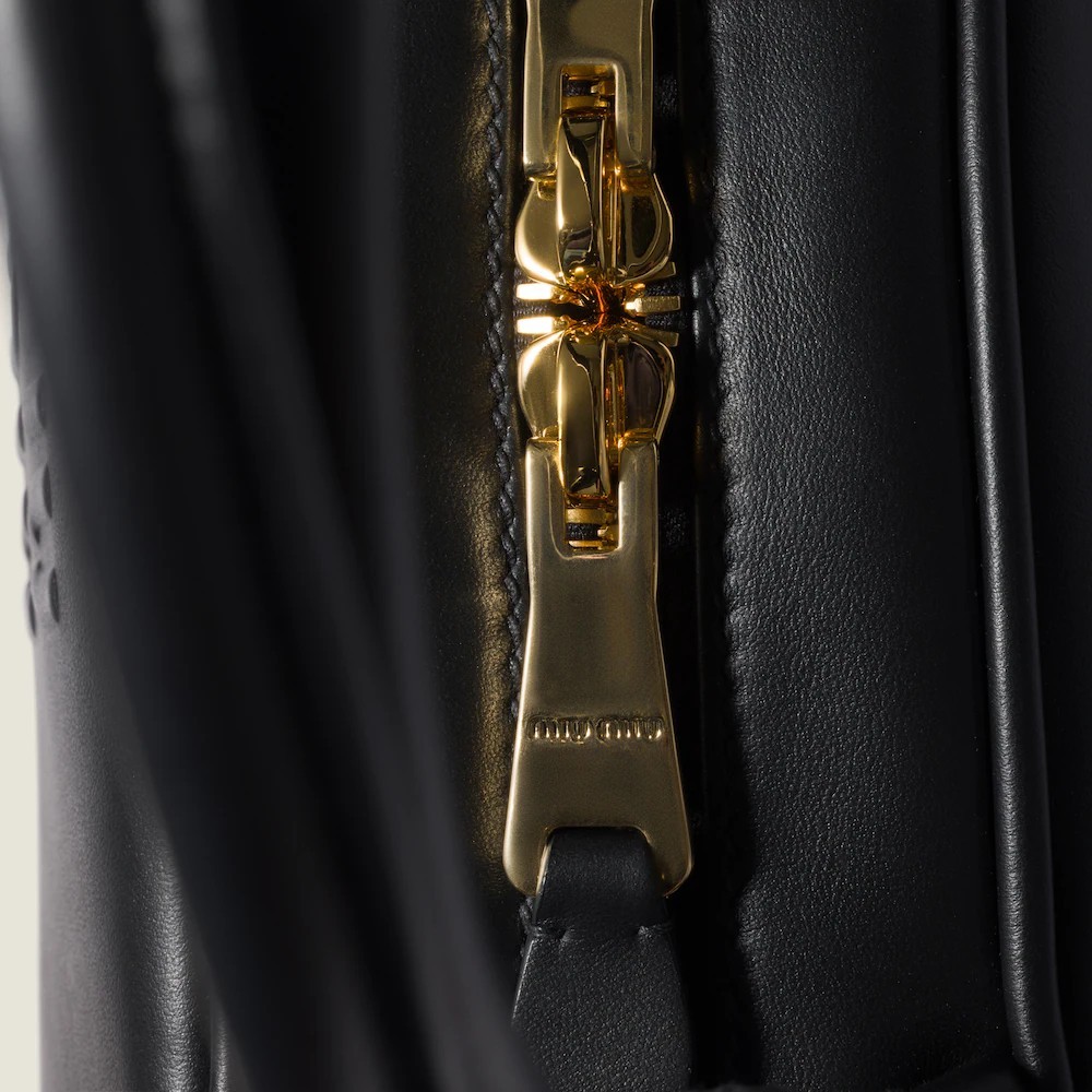 Beau leather bag