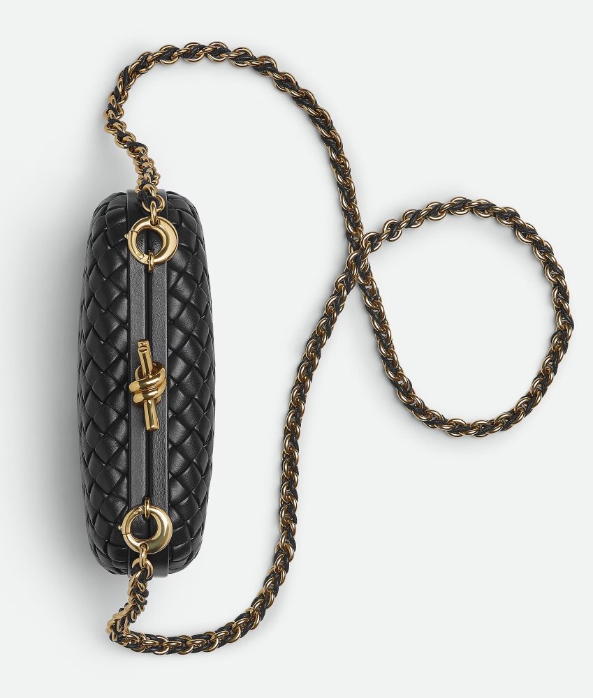 Knot Chain