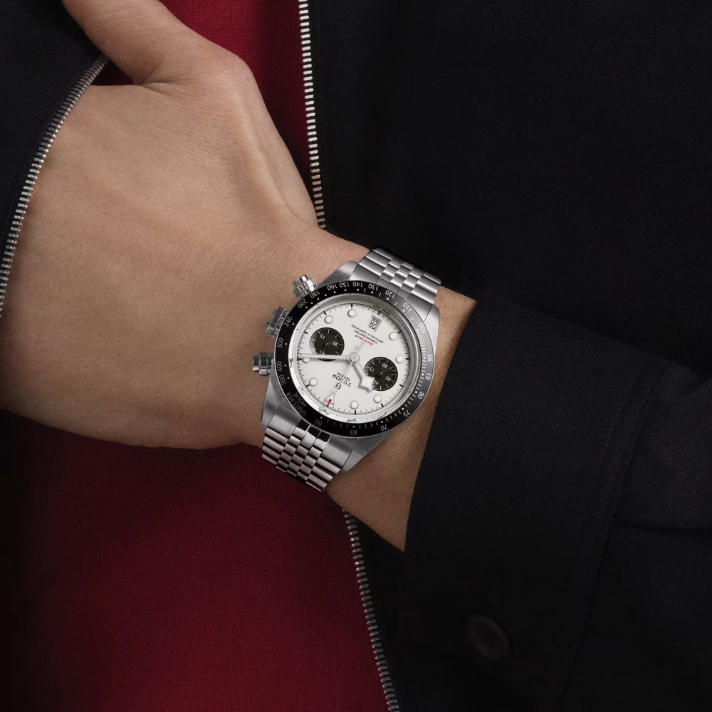 Black Bay Chrono