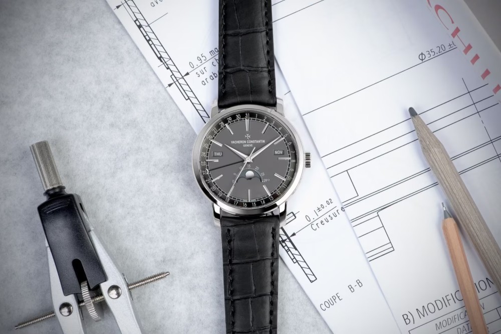 Traditionnelle Complete Calendar