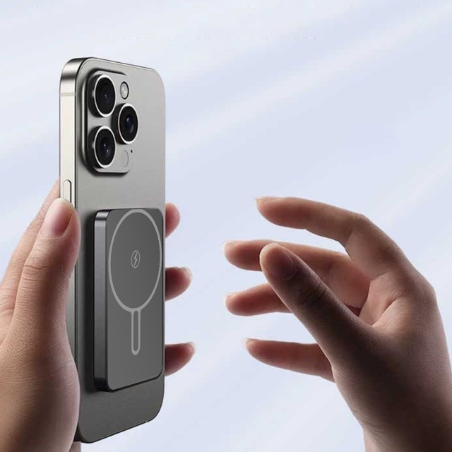 Portable 10000mAh Wireless Magnetic Wireless Charger Power Bank For Iphone