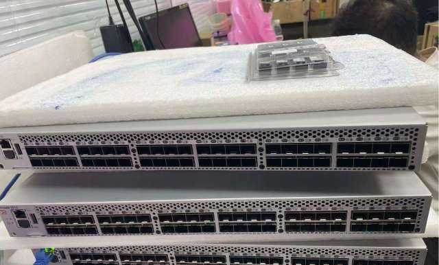 BR-6510 Brocade 6510 Switch 48-Port 16Gb FC 24 Shortwave SFP - High-performance SAN solution BR-6510