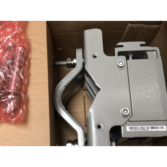 Integrated Mount Kit  21150763 WD7SRRUASM00 Engineering Installation kit DKBA4.070.852 RRU MOUNTING BRACKET RRU MOUNTING PRACKET