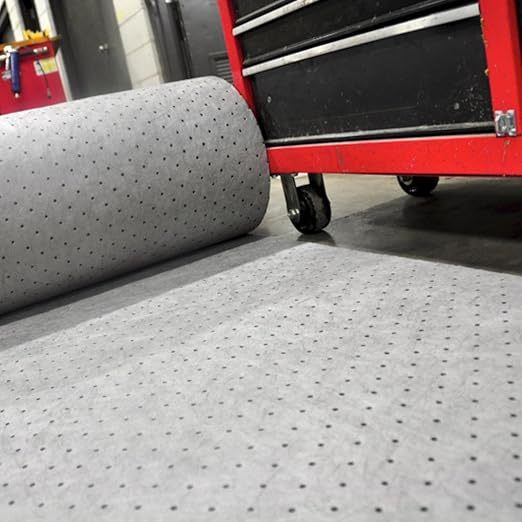 Spilfyter Universal Heavy Duty Absorbent Pads for Professional Tasks | 32" x 150' Single Ply, Maximum Absorption for Demanding Jobs - Ideal for Extra-Heavy Spills | SFG-90