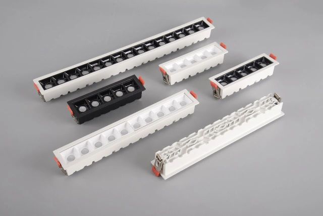 Sword-style Linear Light