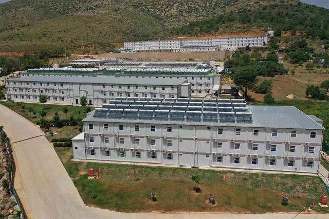Man Camp Housing Buildings 49 m²