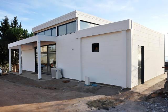 Prefabricated Office 128 m²