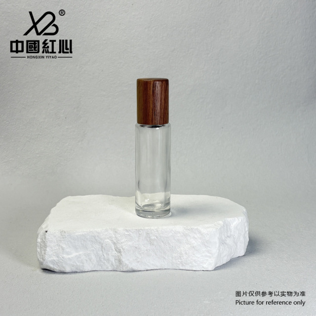 Factory stock available: 5ml, 10ml, 15ml frosted light-proof rolling ball bottles for essential oil dispensing, essence eye cream glass bottles