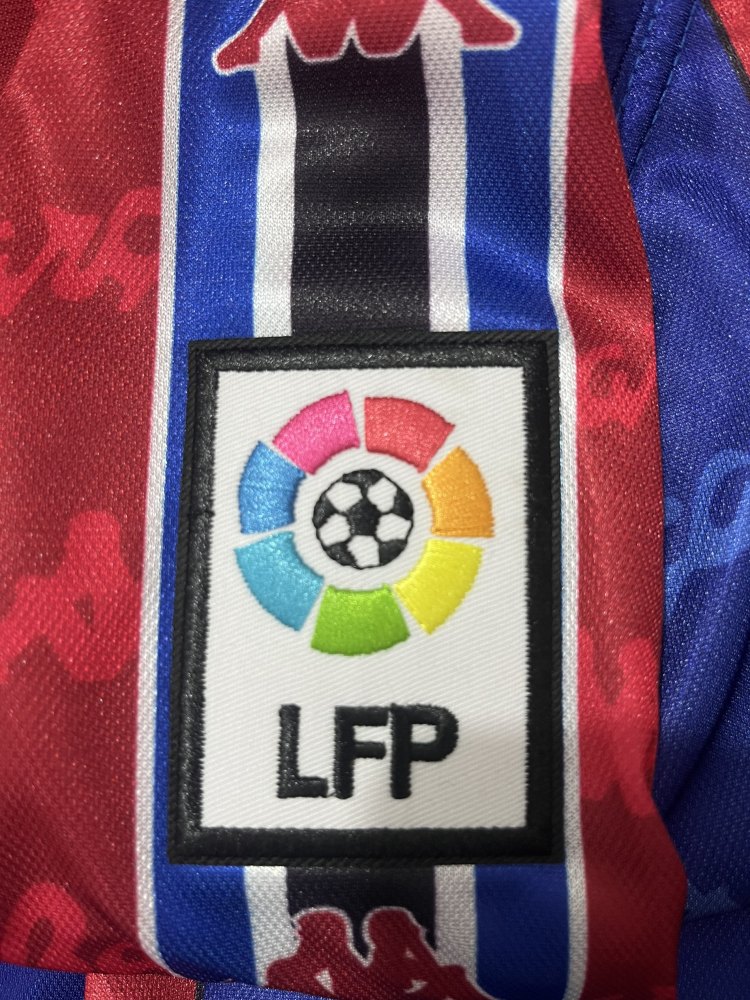 1995/97 Barcelona home retro jersey