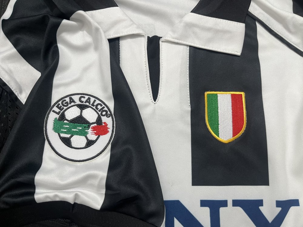 1997/98 Juventus home retro jersey