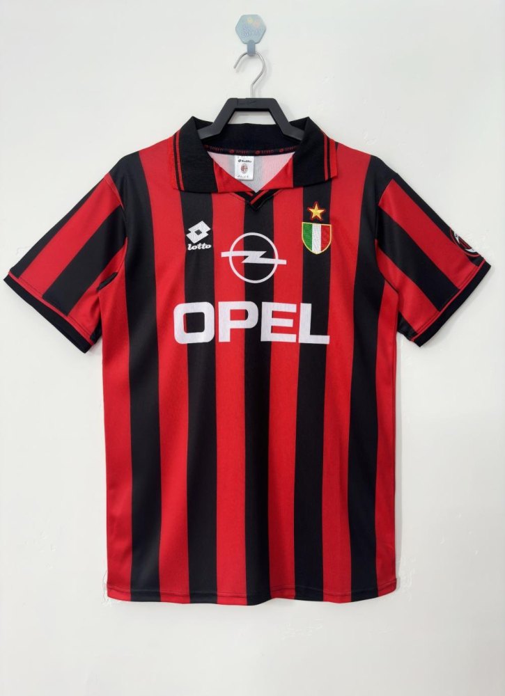 1997/98 Juventus home retro jersey