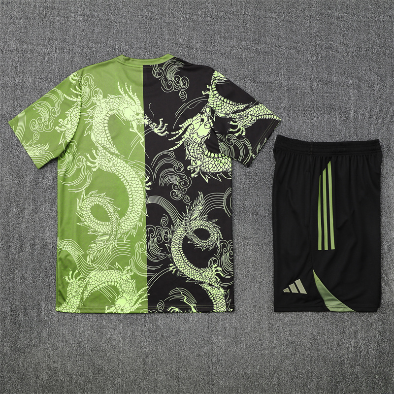 25/26 Short Sleeve Real Madrid Black and Green Winter Training Long Sleeve Suit [Player Version] Adult Size