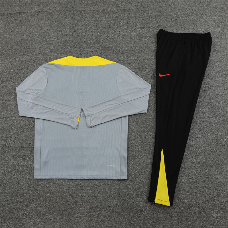 2425 Liverpool light gray summer short-sleeved training suit suit Kids size [player version]