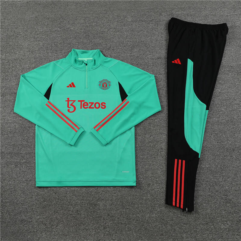23/24 Manchester United White Winter Long Sleeve Training Suit Adult Size